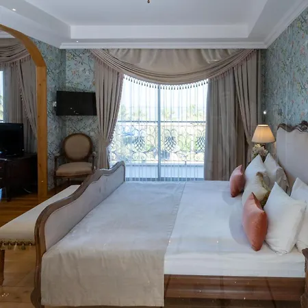 호텔 Augusto Boutique & 5*