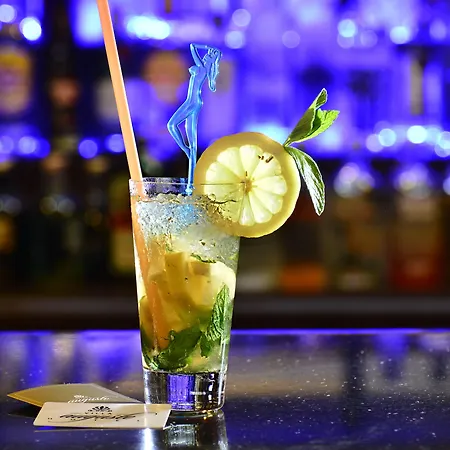 Augusto Boutique & 알란야