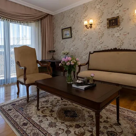Отель Augusto Boutique & Конаклы
