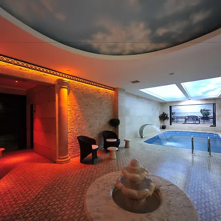 Hotel Augusto Boutique & Konaklı