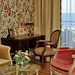 Augusto Boutique & Отель