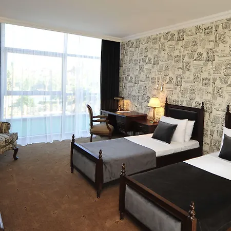 Отель Augusto Boutique & 5*