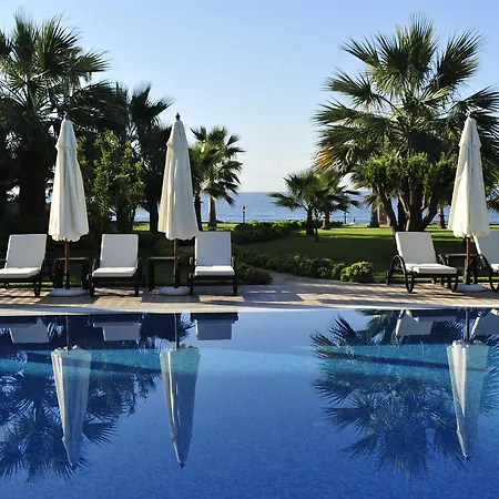 Augusto Boutique & 4*