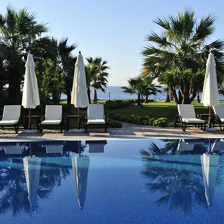 Augusto Boutique & 5*