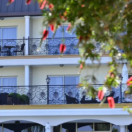 Augusto Boutique & Hotel Konaklı